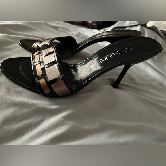 New Coup d’etat Black,Gold and Silver Sandals Size 10 - Picture 2 of 4